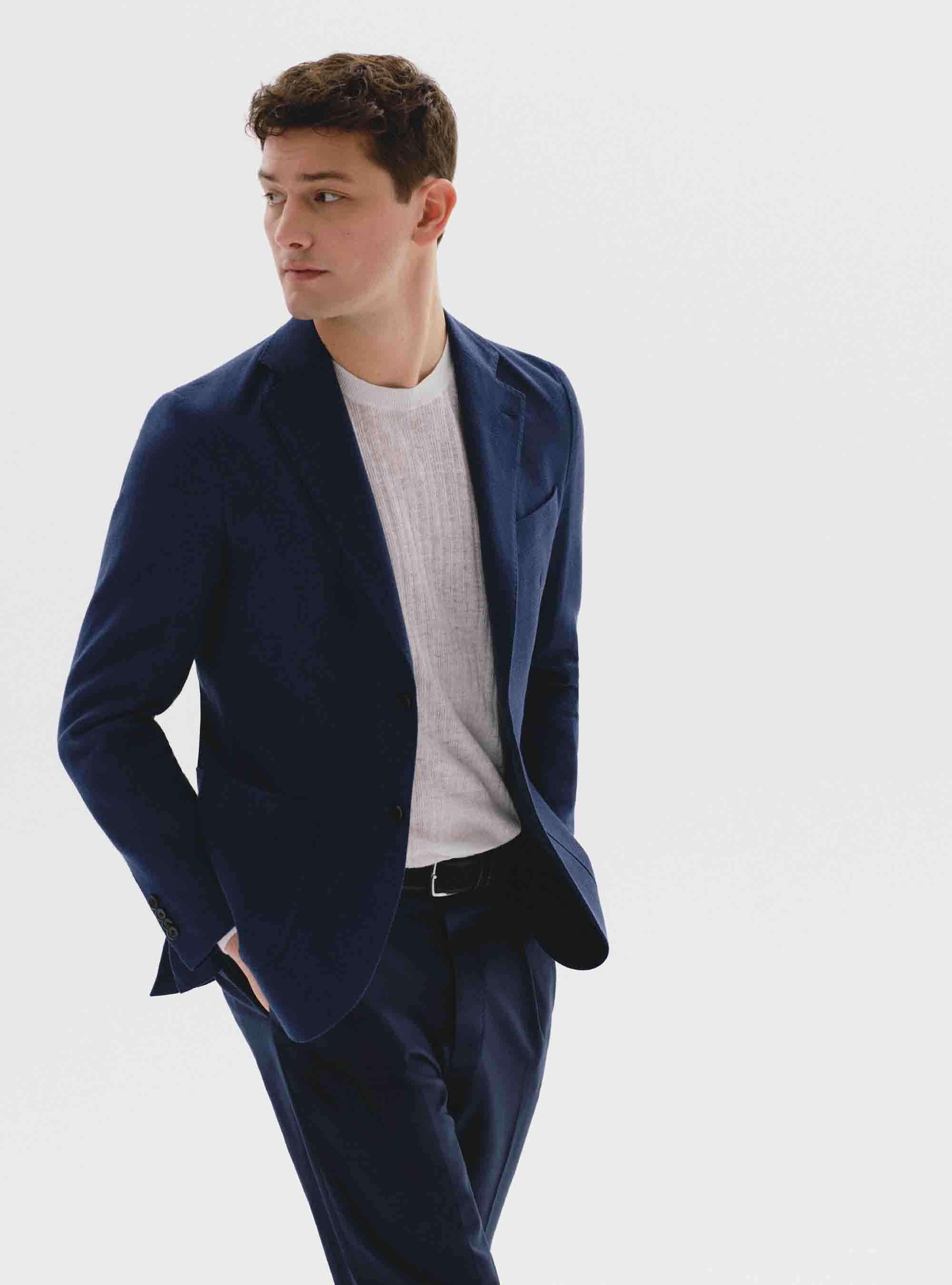 Casual elegance in shades of blue, 